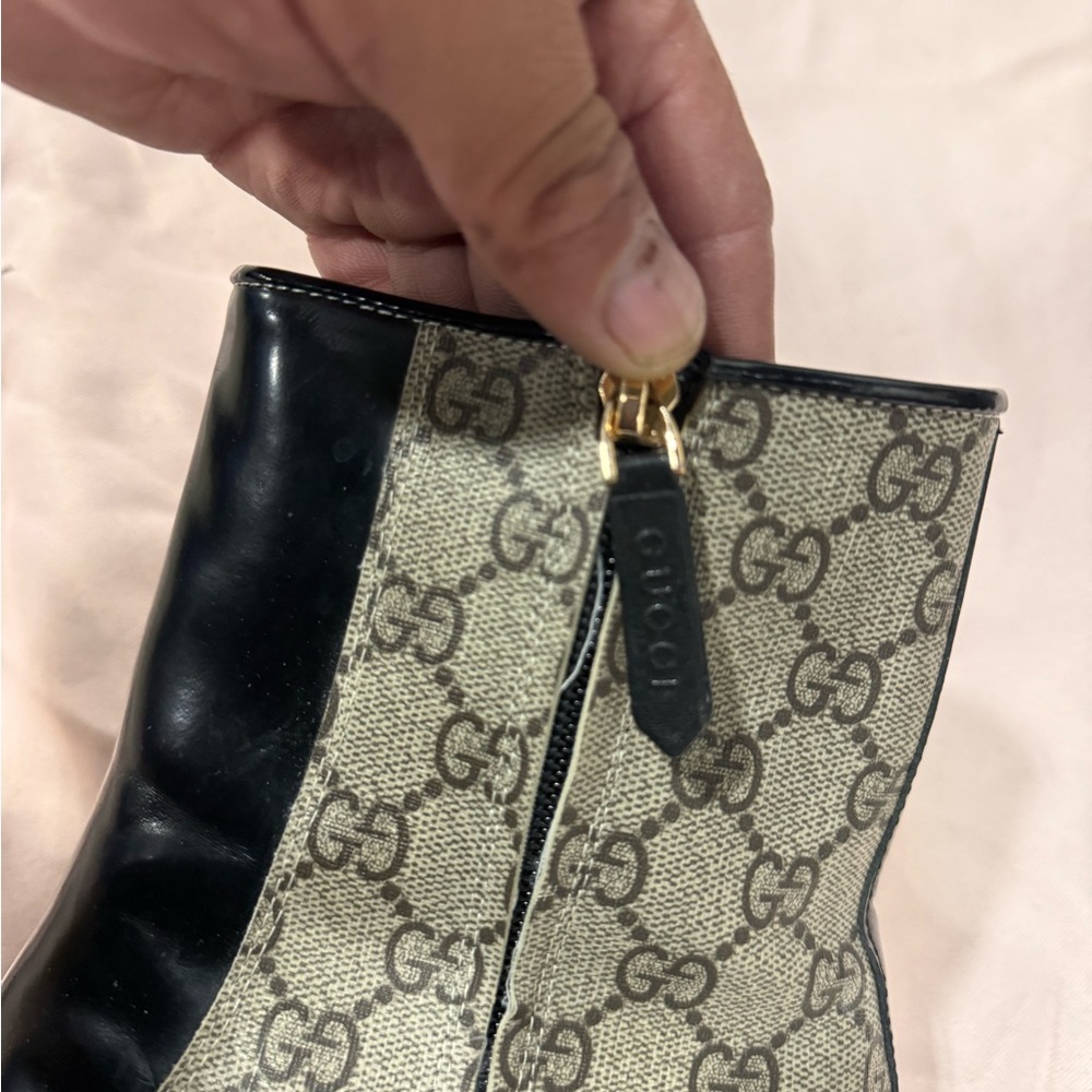 Gucci Beige GG Canvas & Black Patent Leather Combat Boots with Gold Hardware - Picture 7 of 10